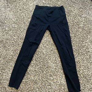 Lululemon black leggings with pockets size 6
